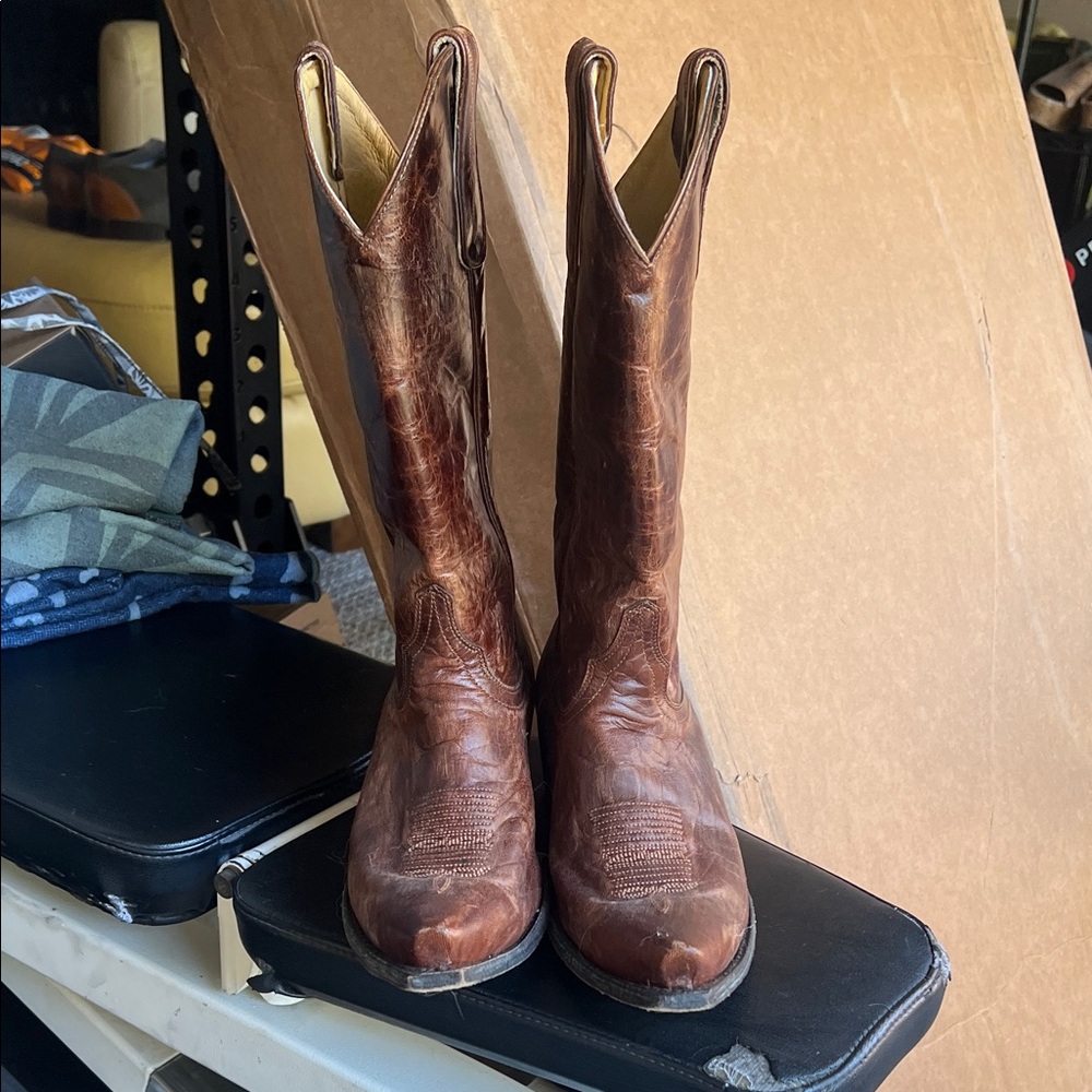 Idyllwind Brown Leather Cowboy Boots pointed square toe
